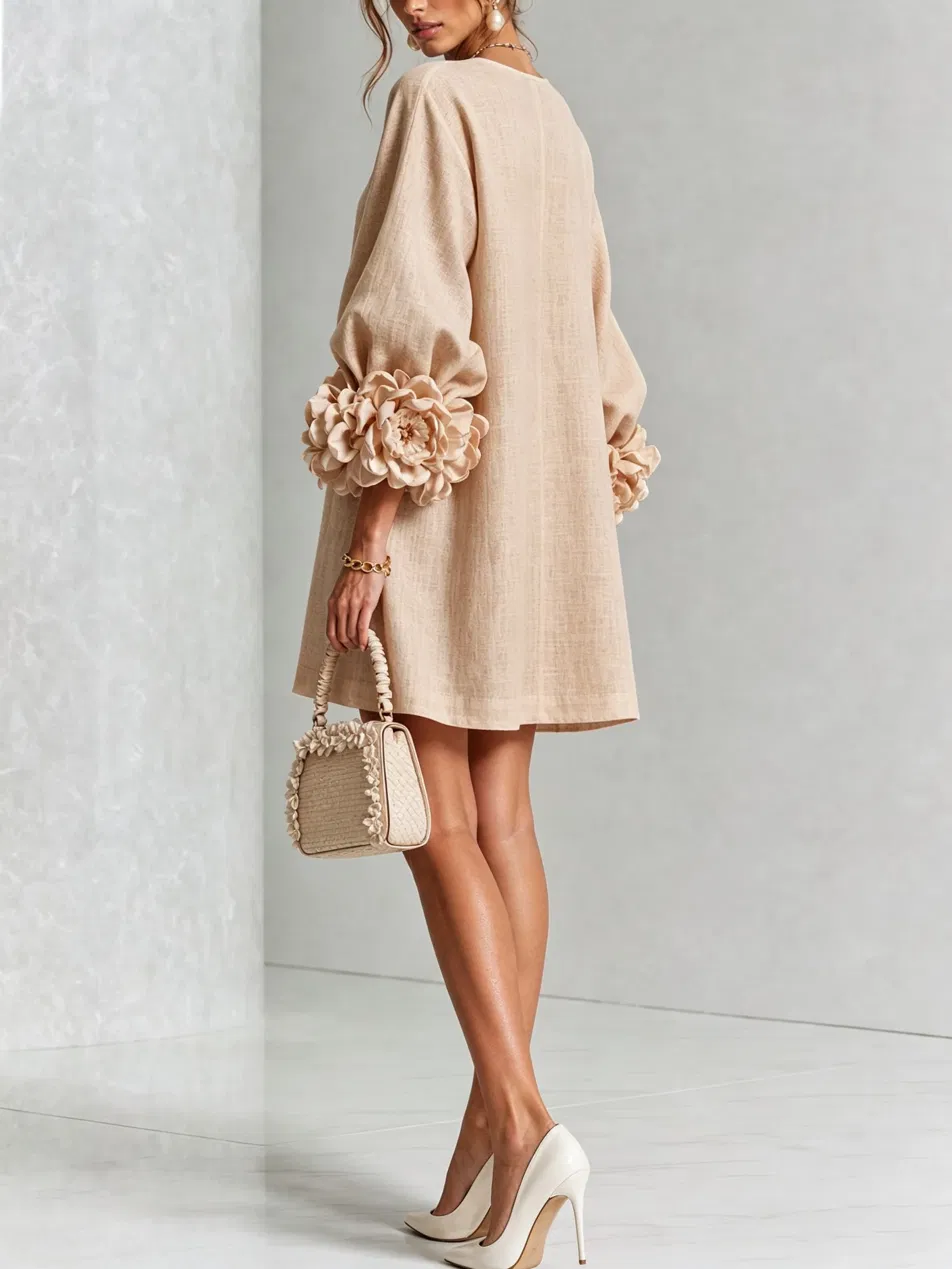 Odette | Robe texturée à col rond et poignets fleuris