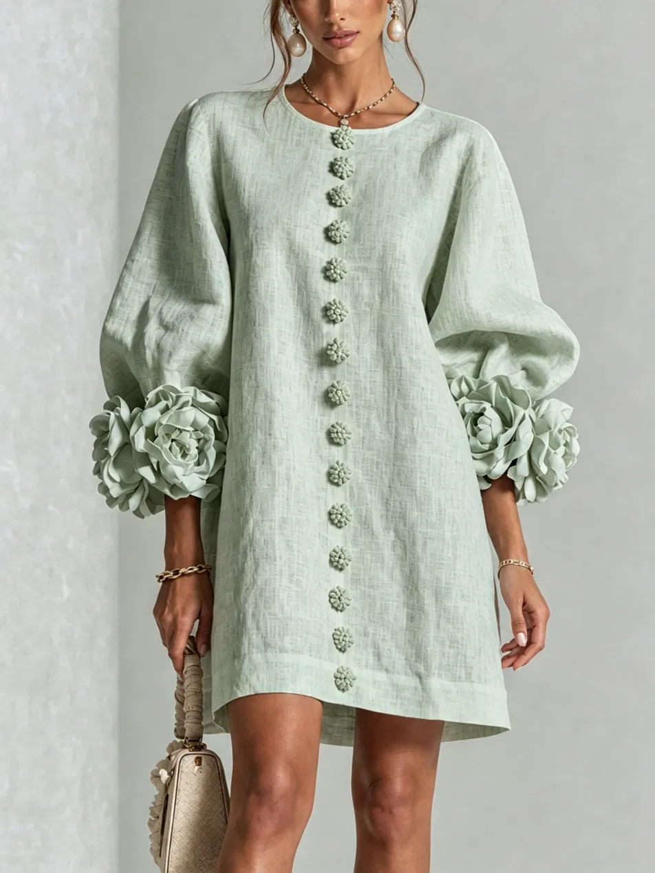 Odette | Robe texturée à col rond et poignets fleuris