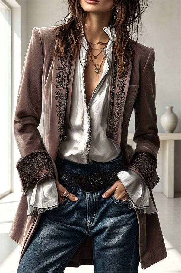 Salomé | Blazer ajusté en velours brodé
