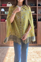 Apolline | Poncho en maille à imprimé bandana, manches ouvertes, franges et zip