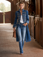 Joséphine | Manteau officier en denim délavé, boutons dorés.