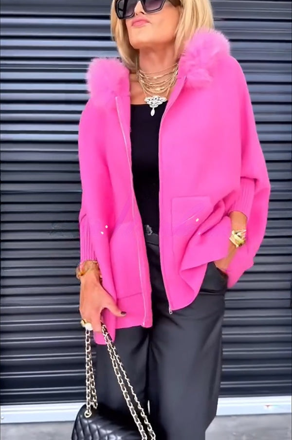 Pauline | Gilet ample en maille à capuche peluche, zip et poches