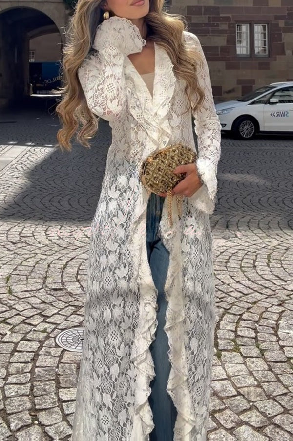 Héloïse | Robe longue à col revers en dentelle florale, volants et manches évasées
