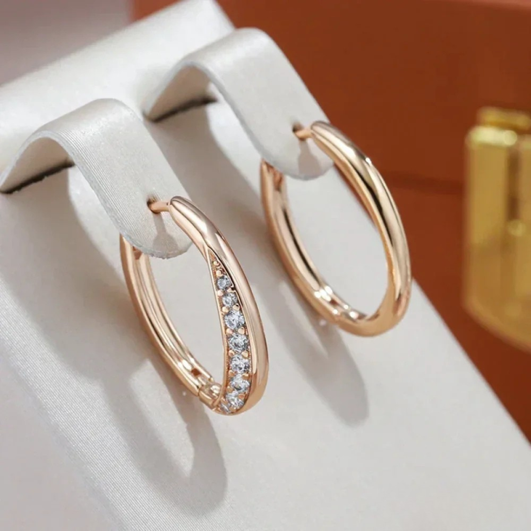 Dominique - Boucles d'oreilles dorées chics