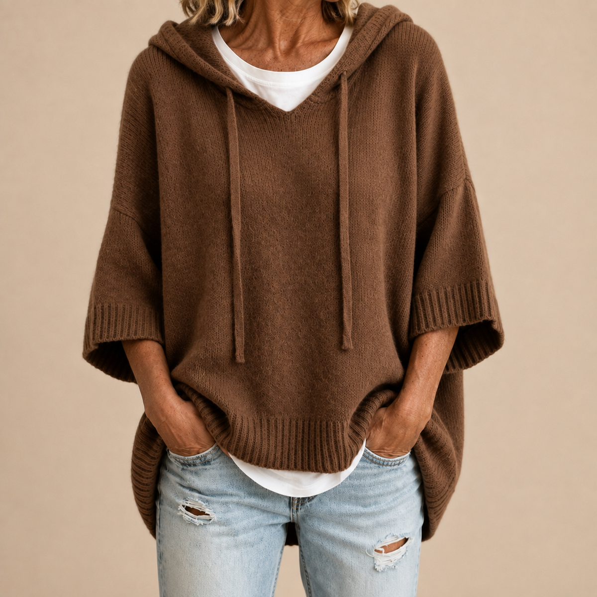 Mireille | Poncho en maille à capuche
