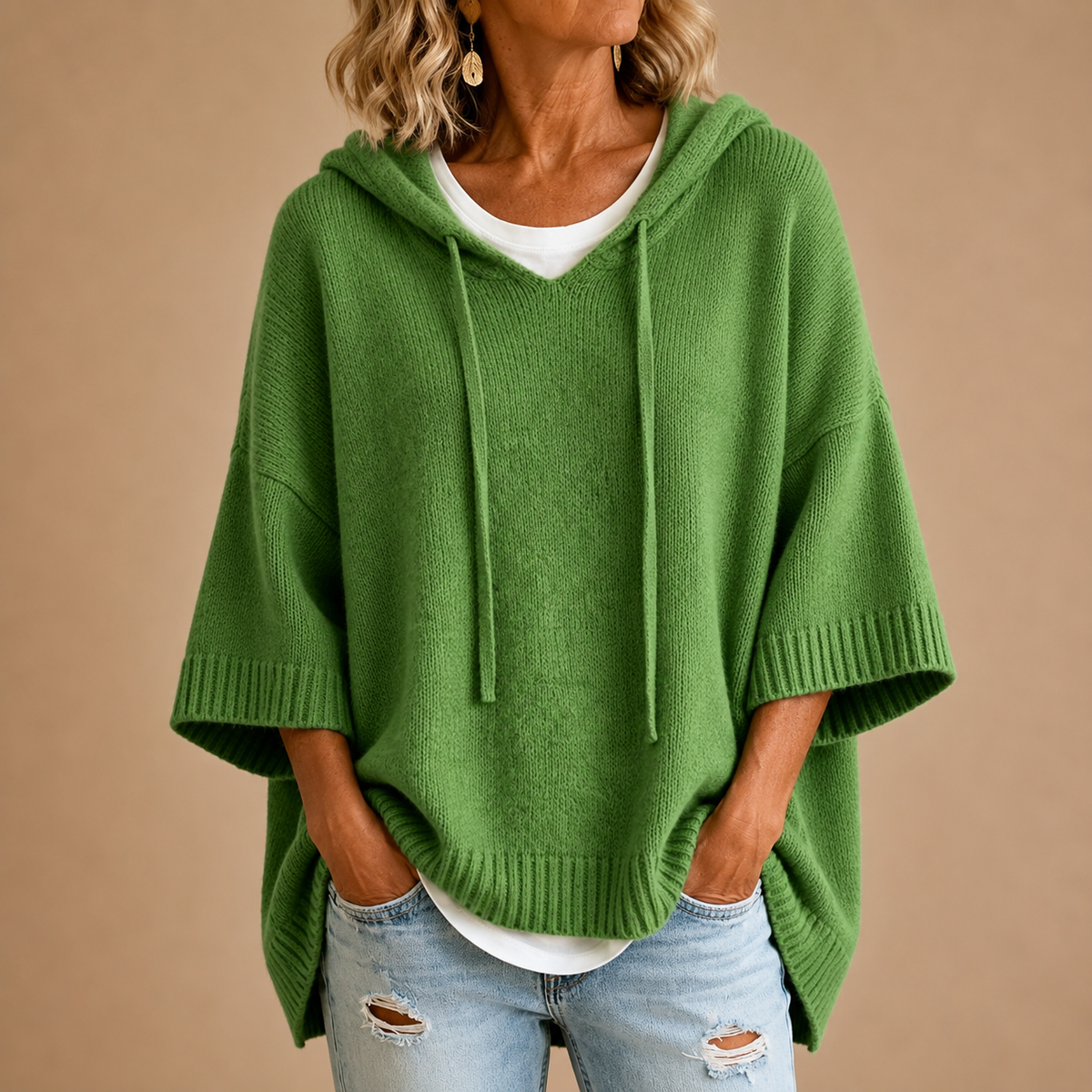 Mireille | Poncho en maille à capuche