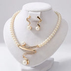 Solange - Ensemble collier et boucles d'oreilles avec perles naturelles