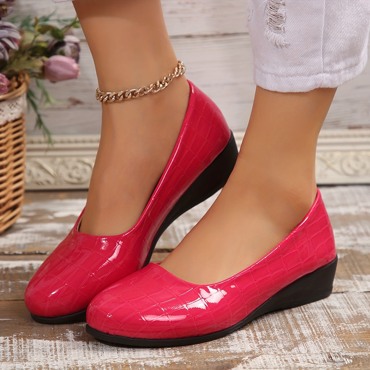 Diane | Escarpins vernis à petit talon compensé