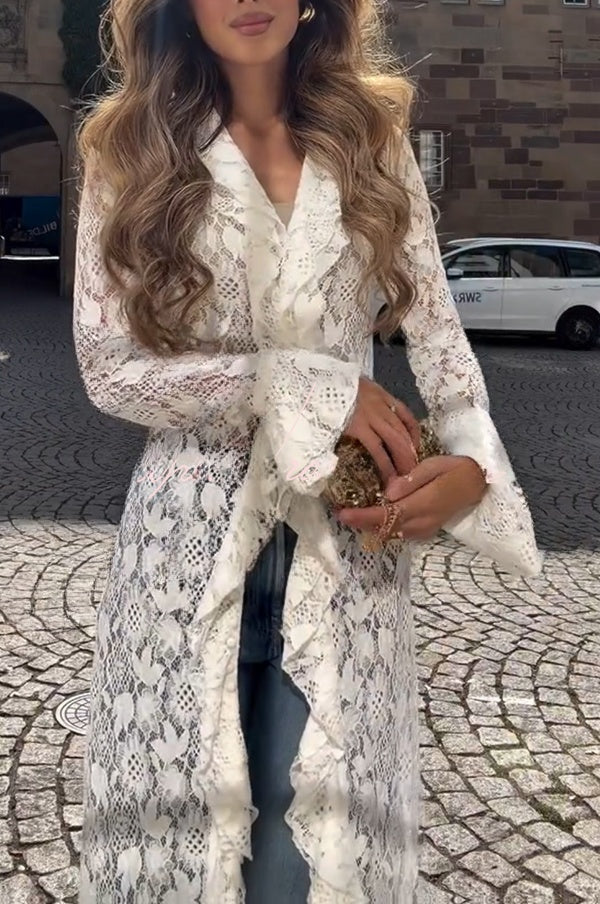 Héloïse | Robe longue à col revers en dentelle florale, volants et manches évasées