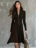 Valdine | Robe mi-longue ajustée à manches longues et zip devant pour femme
