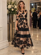 Adrienne | Robe élégante en dentelle florale