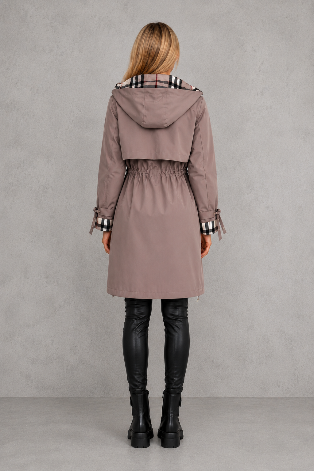 Mabelle | Veste à capuche élégante imperméable avec détails à carreaux