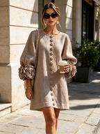 Odette | Robe texturée à col rond et poignets fleuris