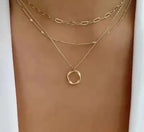 Joëlle - Collier doré classique multirangs avec pendentif